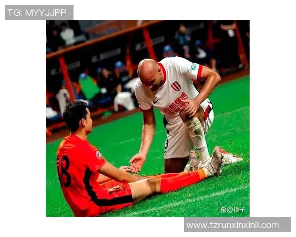 足球明星佩佩在比赛中的争议犯规引发热议与讨论